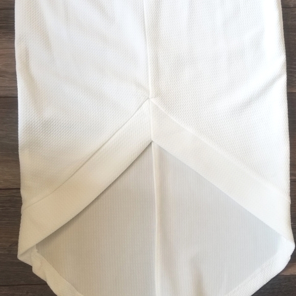 Urban Planet Sleeveless V-Neck Crop & Pencil Skirt Set - Picture 4 of 5